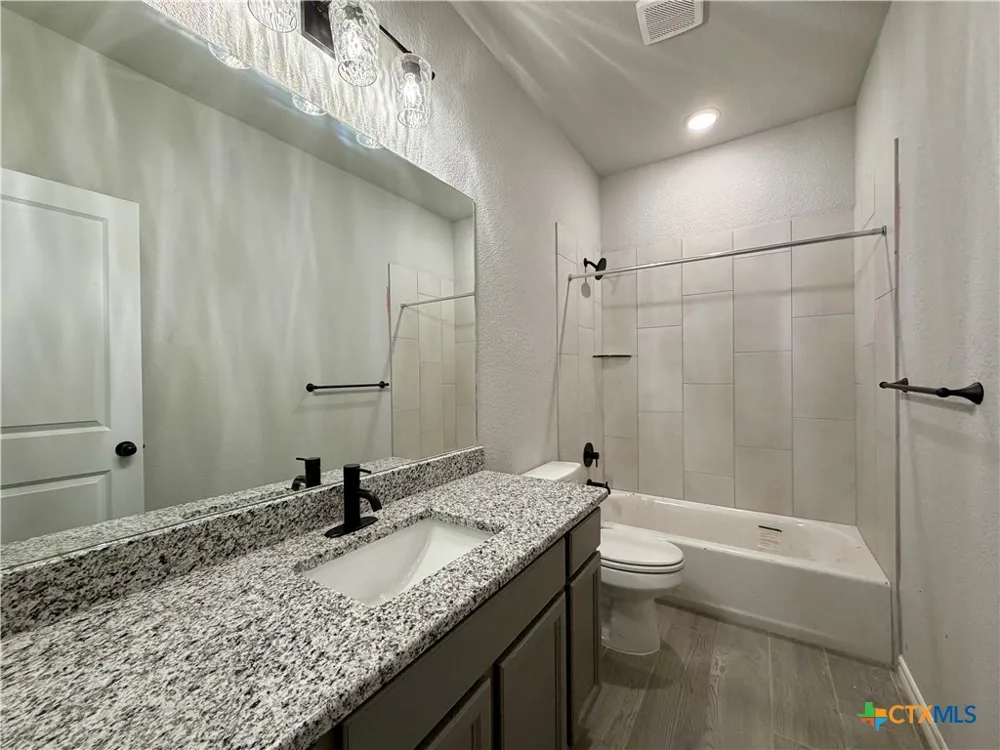 2576 Settlers Oak Drive Belton, TX 76513