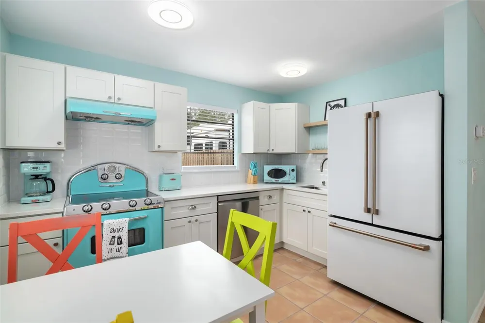 3200 TOBERO LANE Sarasota, FL 34235
