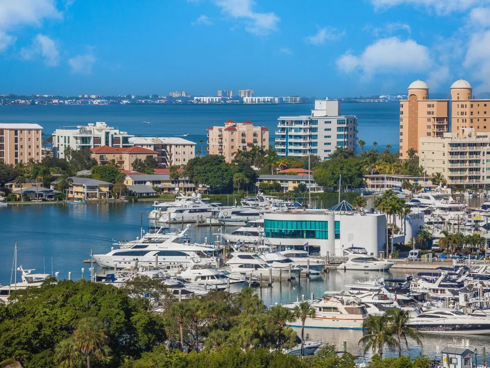 1821 LINCOLN DRIVE Sarasota, FL 34236