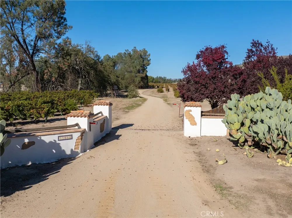 77620 Lowes Canyon Road San Miguel, CA 93451