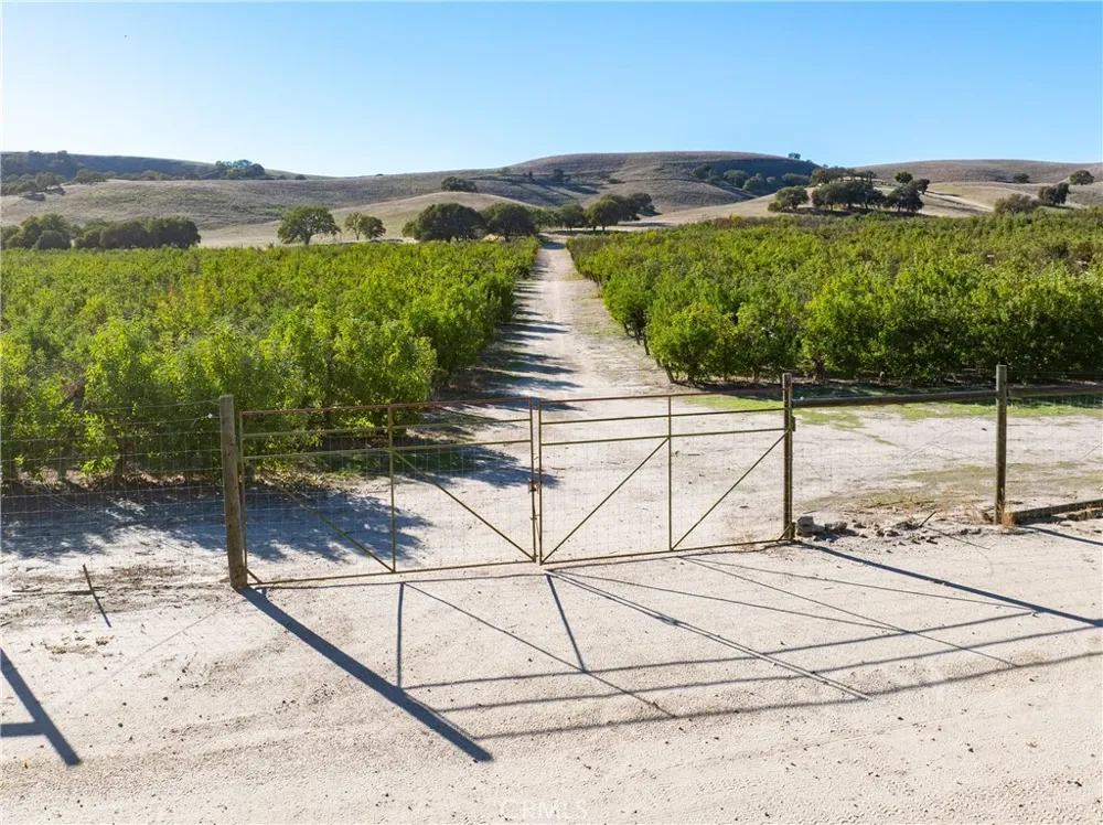 77620 Lowes Canyon Road San Miguel, CA 93451