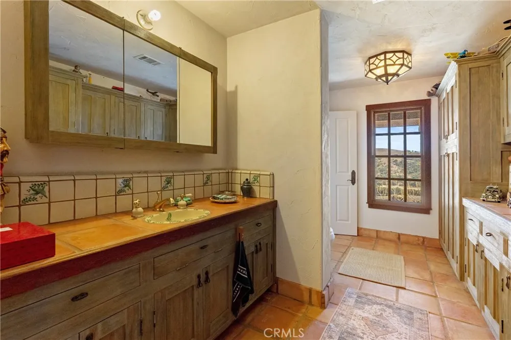 77620 Lowes Canyon Road San Miguel, CA 93451