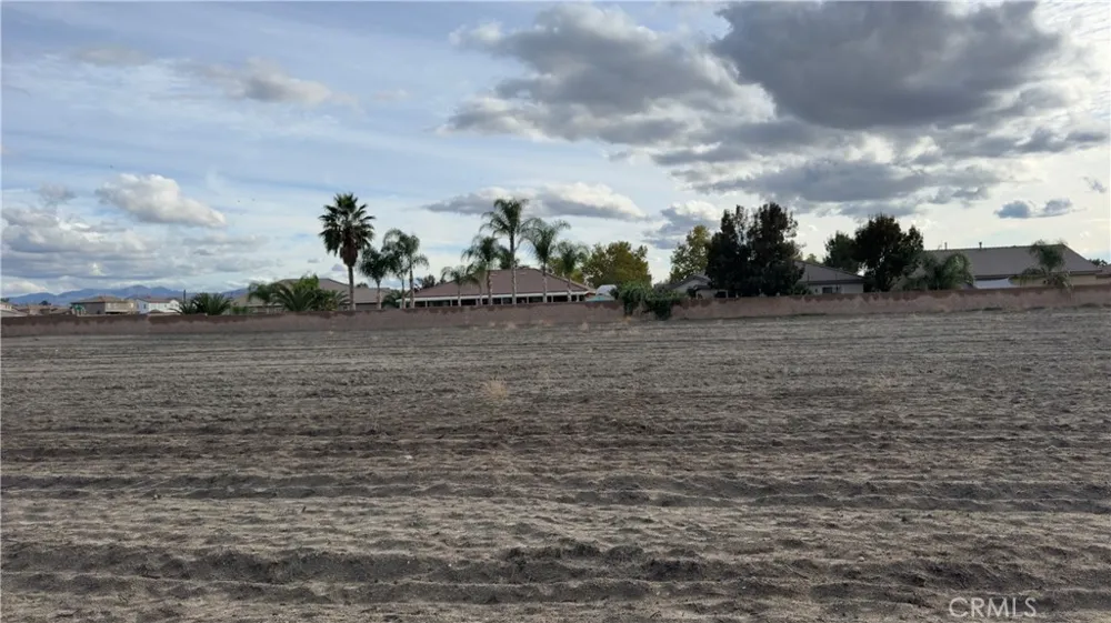 669 Lyon San Jacinto, CA 92582