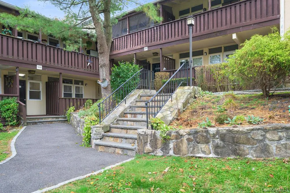 103 Wiltshire Road #D6 Scarsdale, NY 10583