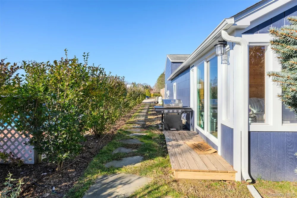 17525 County Road 48 Cutchogue, NY 11935