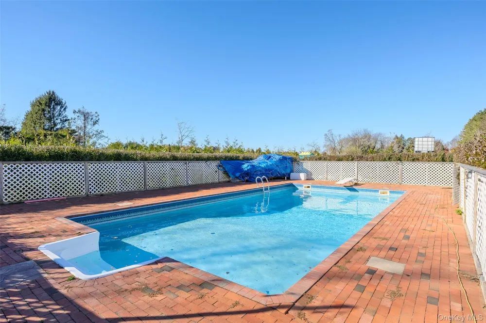 17525 County Road 48 Cutchogue, NY 11935
