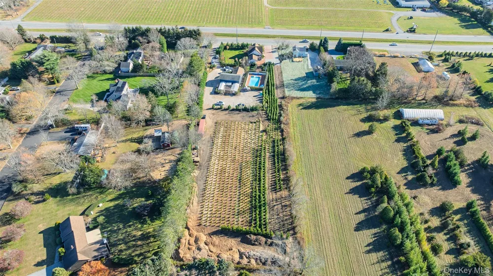 17525 County Road 48 Cutchogue, NY 11935