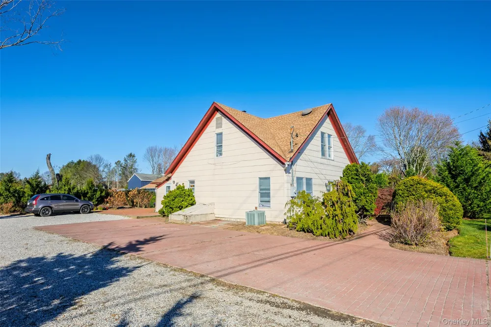 17525 County Road 48 Cutchogue, NY 11935