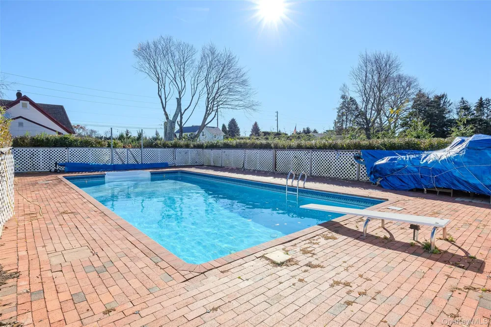 17525 County Road 48 Cutchogue, NY 11935