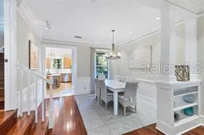 324 JULIA PLACE Sarasota, FL 34236