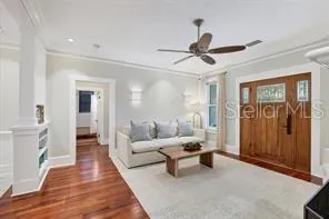 324 JULIA PLACE Sarasota, FL 34236