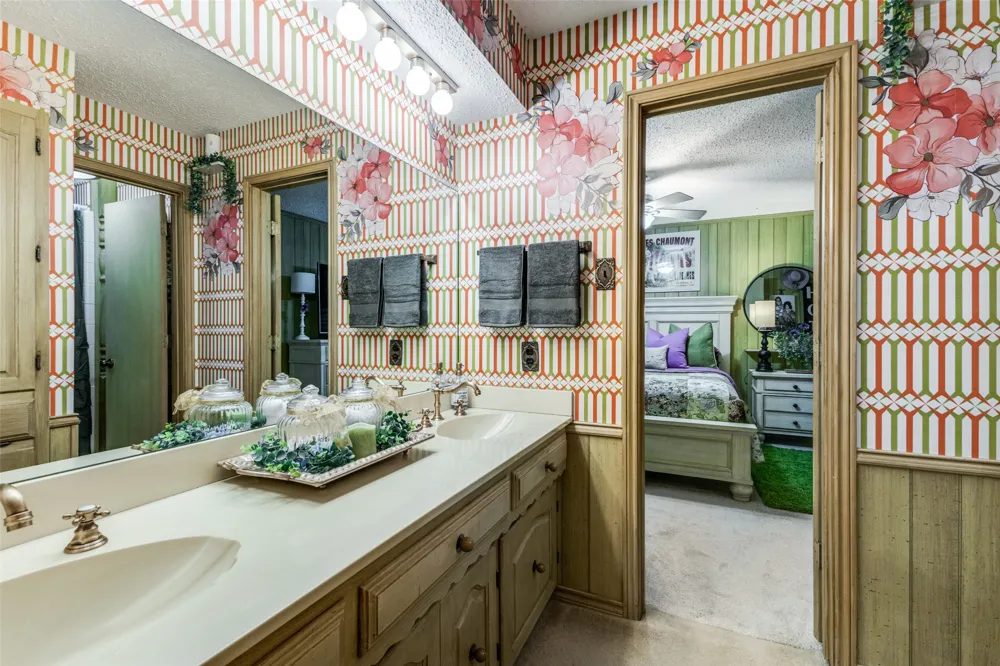10615 Old Seagoville Road Dallas, TX 75217