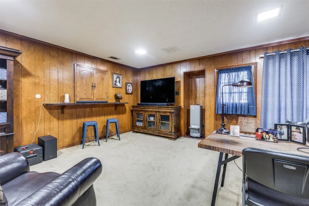 10615 Old Seagoville Road Dallas, TX 75217