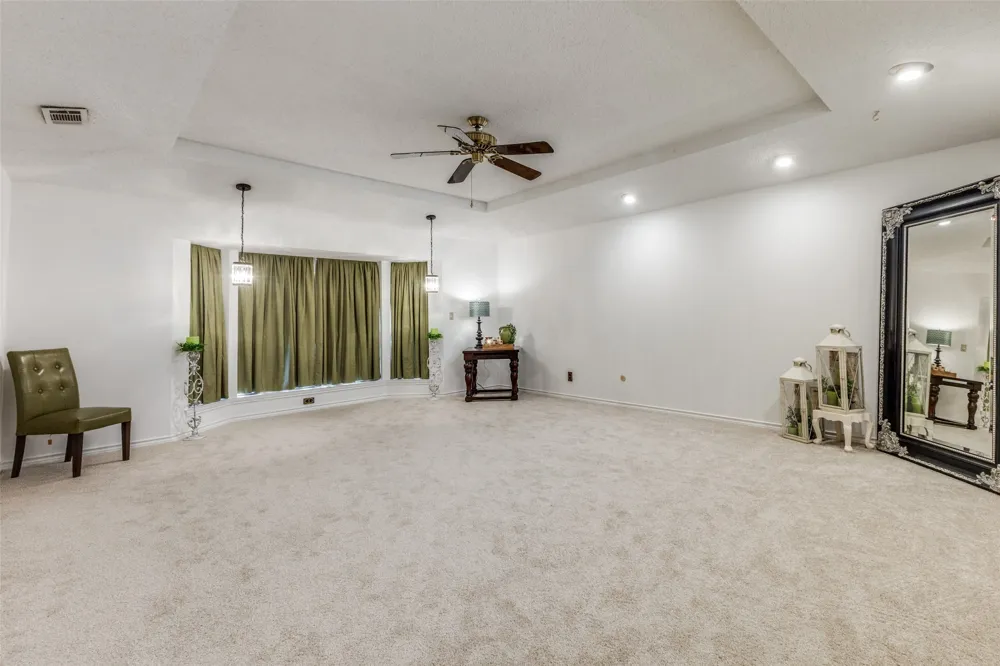 10615 Old Seagoville Road Dallas, TX 75217