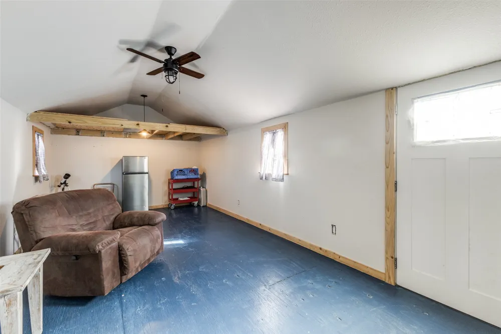 10615 Old Seagoville Road Dallas, TX 75217