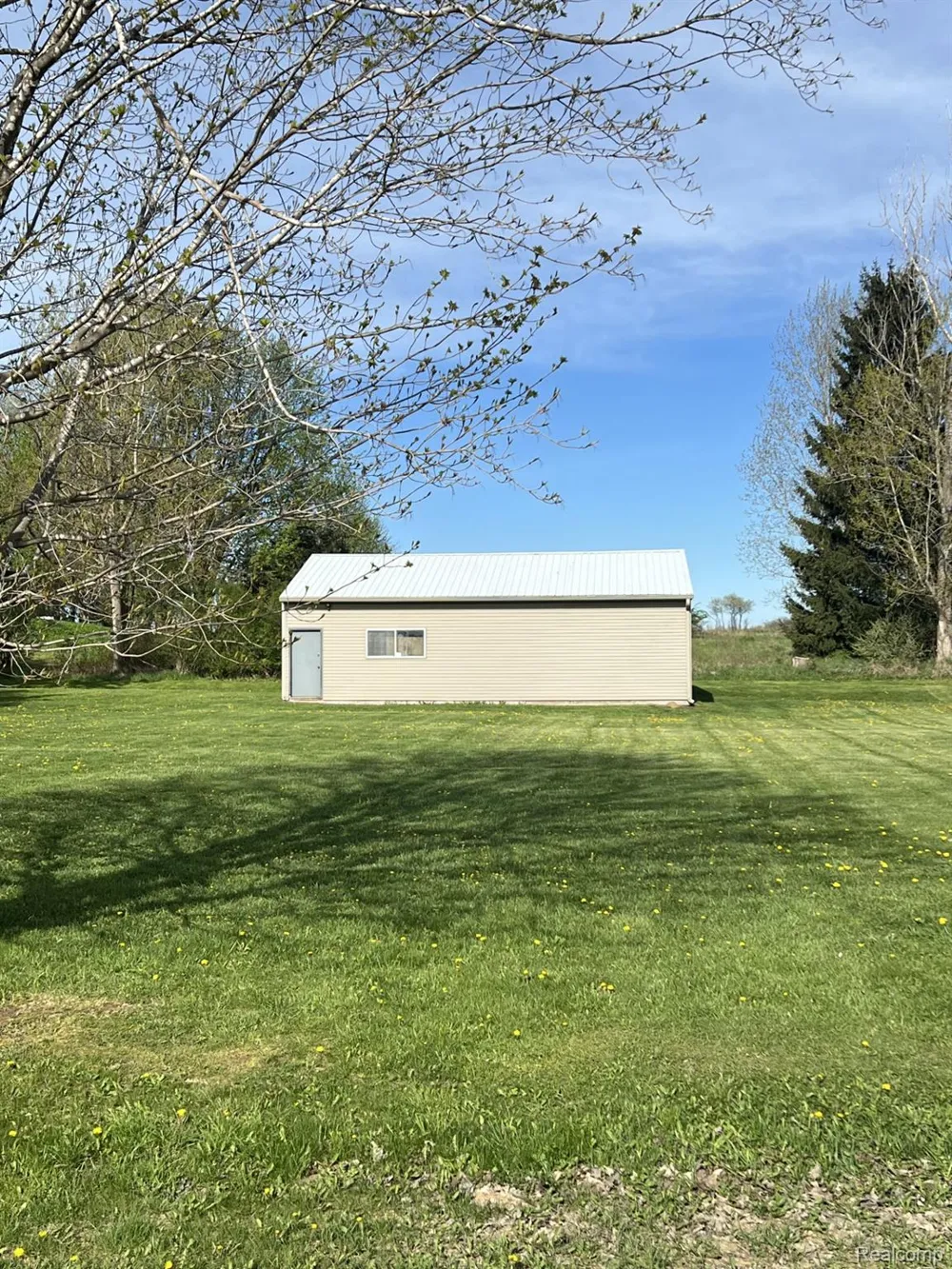 6241 Barnes Road Brown City City, MI 48416
