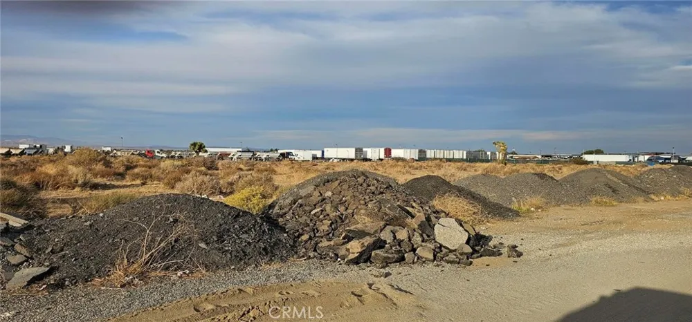 Ave L12/4th St W Lancaster, CA 93534