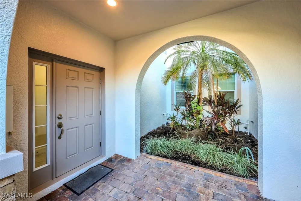 Ironstone Terrace #201 Naples, FL 34120