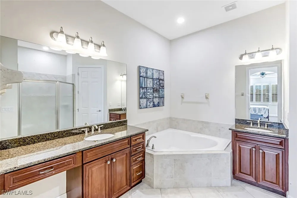 Ironstone Terrace #201 Naples, FL 34120