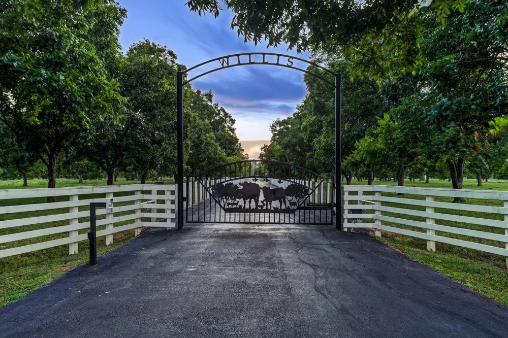 4309 Bowser Road Fulshear, TX 77441