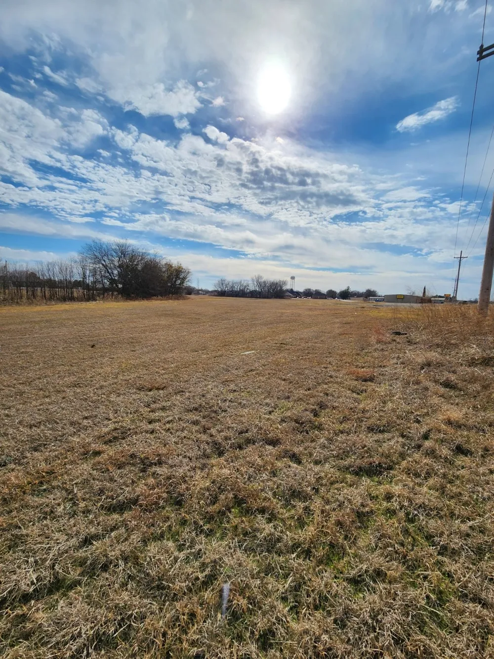 10 Ray Roberts Parkway Tioga, TX 76271