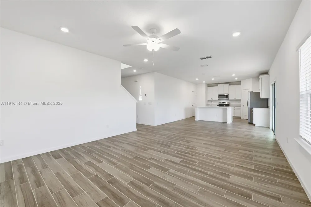 9852 Lemon Balm Way Jacksonville, FL 32219