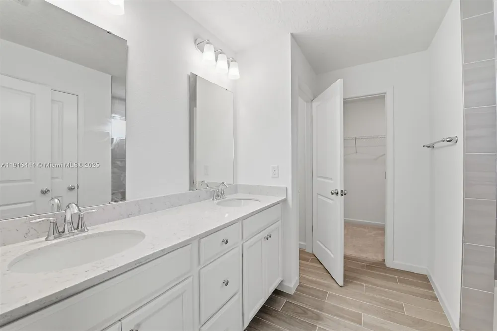 9852 Lemon Balm Way Jacksonville, FL 32219