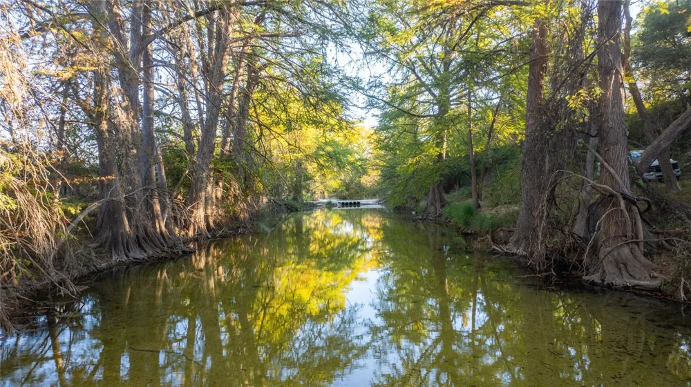 358 Cornelius Road Utopia, TX 78885