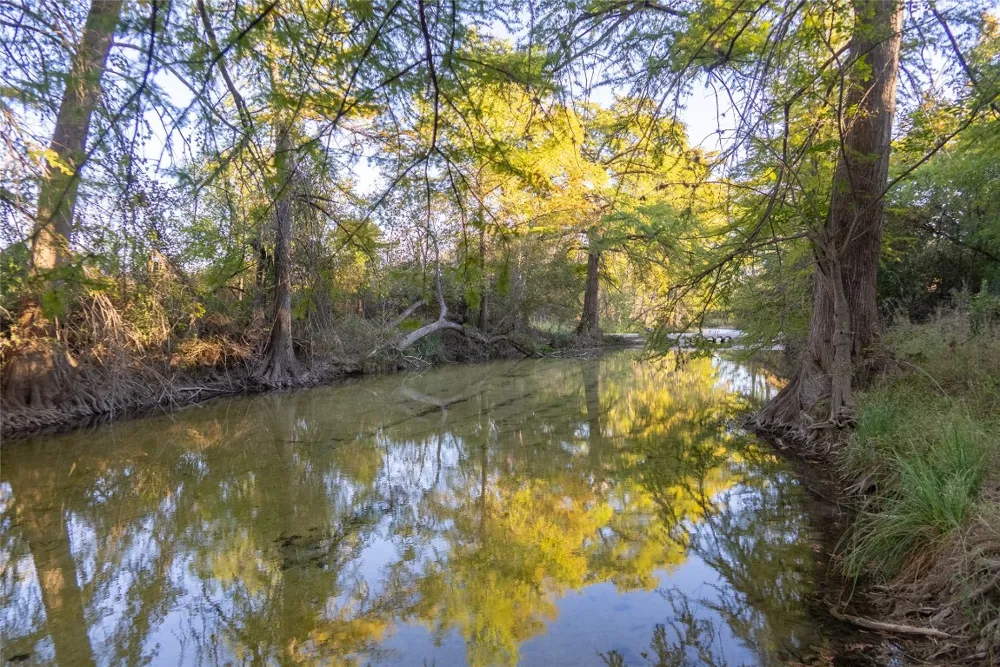 358 Cornelius Road Utopia, TX 78885