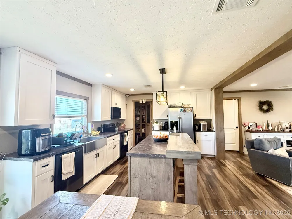 426550 E 250 ROAD Chelsea, OK 74016