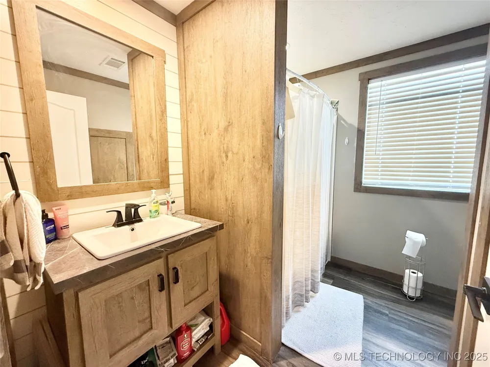 426550 E 250 ROAD Chelsea, OK 74016