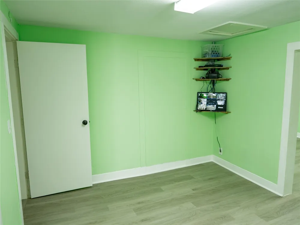 312 W Jefferson Avenue Port O Connor, TX 77982