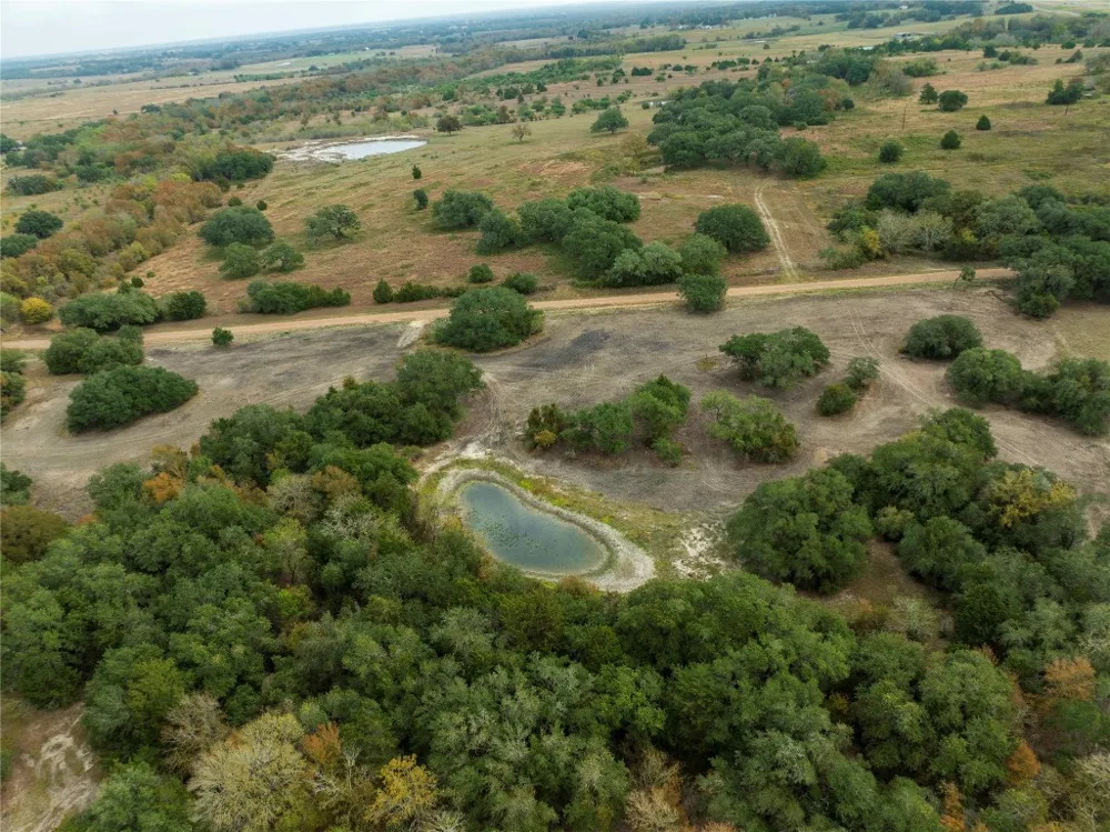 1250 Ladewig Lane Schulenburg, TX 78956