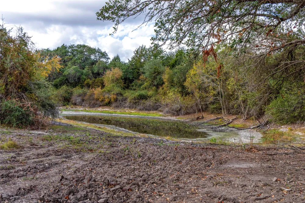 1250 Ladewig Lane Schulenburg, TX 78956