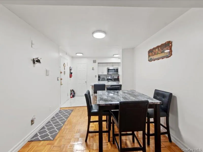 1910 S Pelham Parkway S #3G Bronx, NY 10461