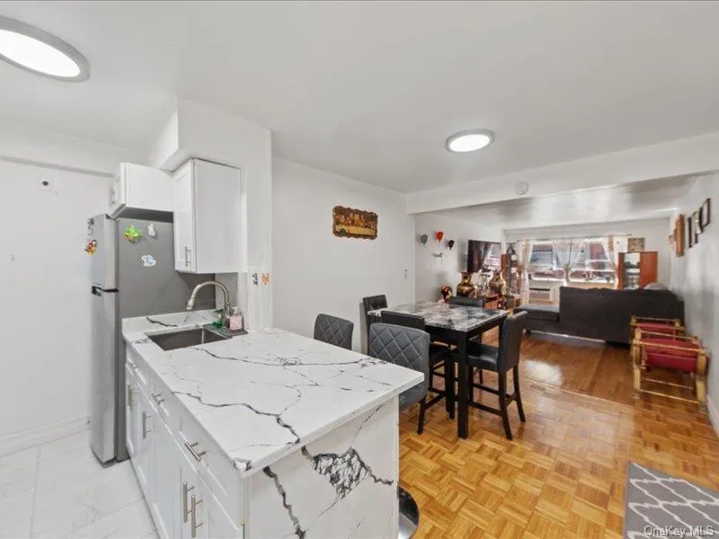 1910 S Pelham Parkway S #3G Bronx, NY 10461