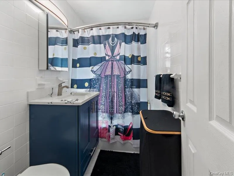 1910 S Pelham Parkway S #3G Bronx, NY 10461