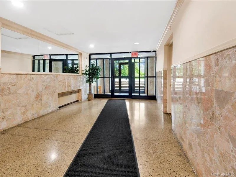 1910 S Pelham Parkway S #3G Bronx, NY 10461