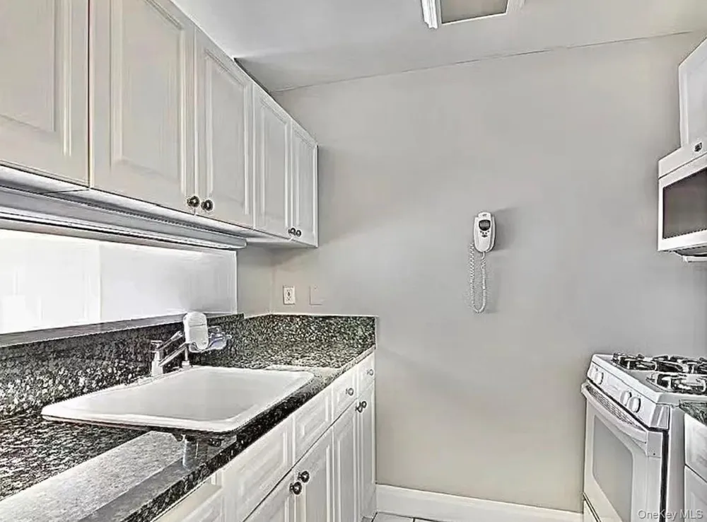 404 E 76th Street #19C New York (Manhattan), NY 10021