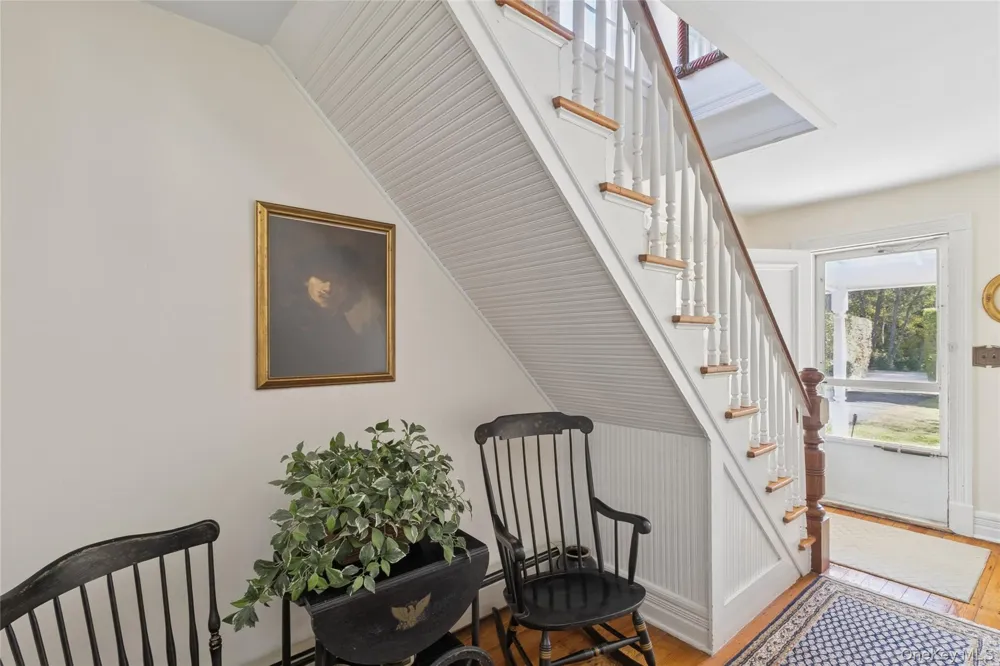 718 Montauk Highway East Quogue, NY 11942