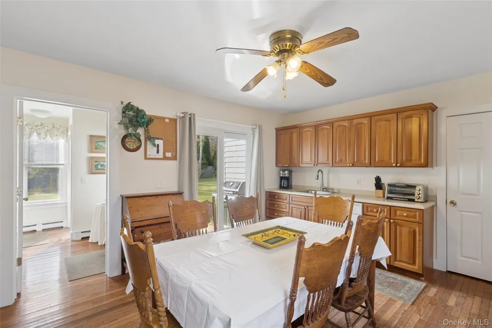718 Montauk Highway East Quogue, NY 11942