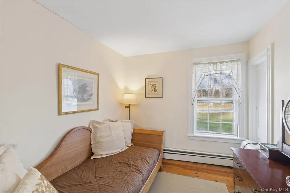 718 Montauk Highway East Quogue, NY 11942