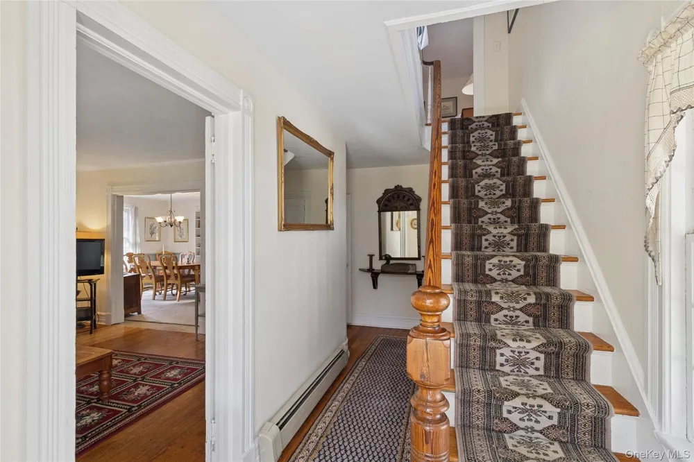 718 Montauk Highway East Quogue, NY 11942