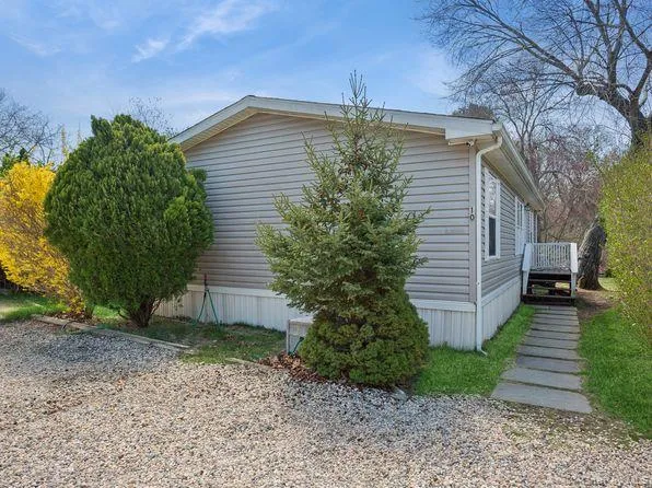 337 Three Mile Harbo #10 East Hampton, NY 11937