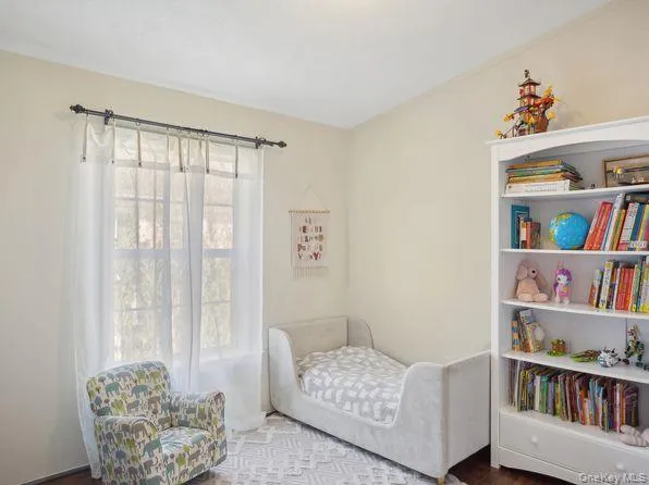 337 Three Mile Harbo #10 East Hampton, NY 11937