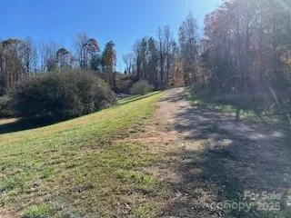 418 owl Hollow Road Marion, NC 28752