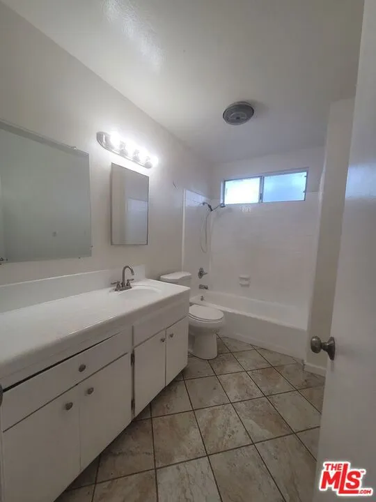 12634 Kalnor Avenue #13 Norwalk, CA 90650