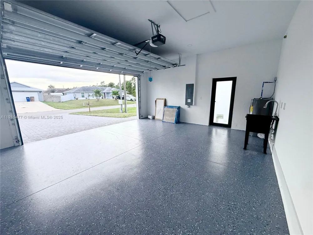 2614 45 Street W Lehigh Acres, FL 33971