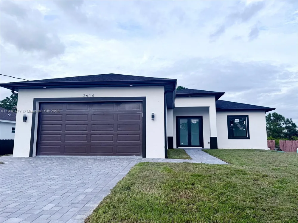 2614 45 Street W Lehigh Acres, FL 33971