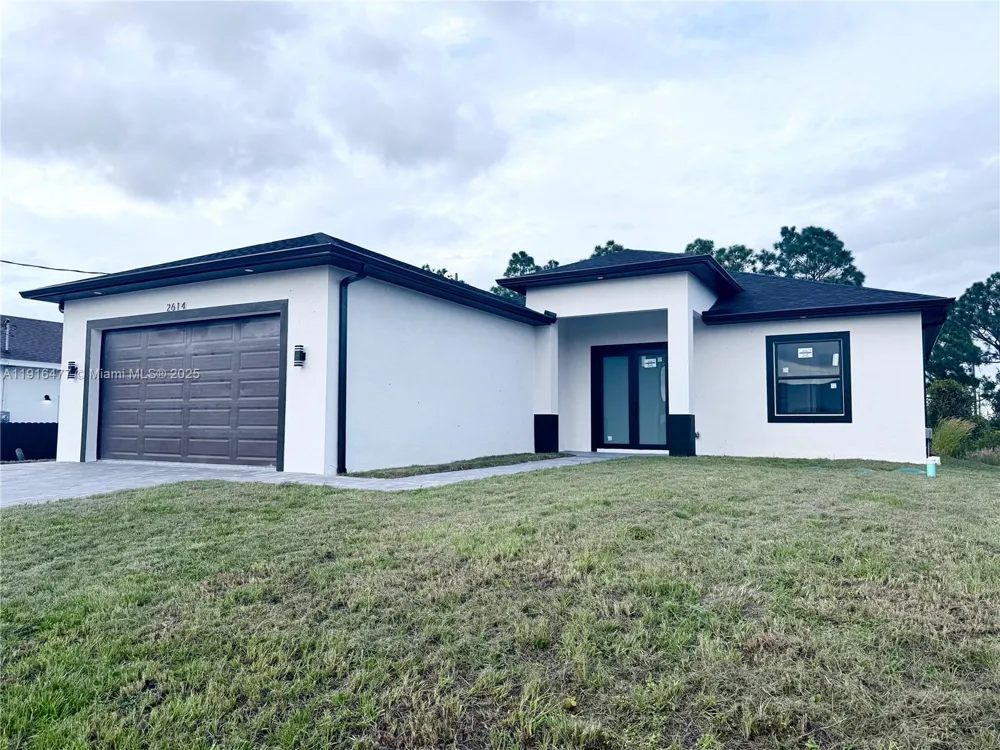 2614 45 Street W Lehigh Acres, FL 33971